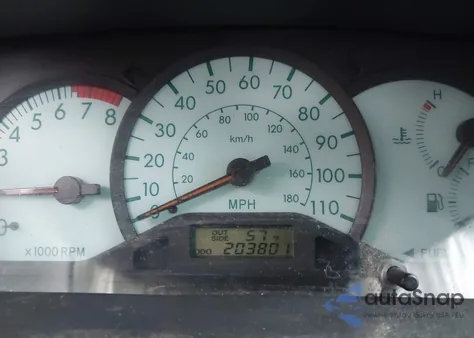 2004 Toyota Corolla Le z USA, uszkodzony, nr VIN JTDBR32E342027194